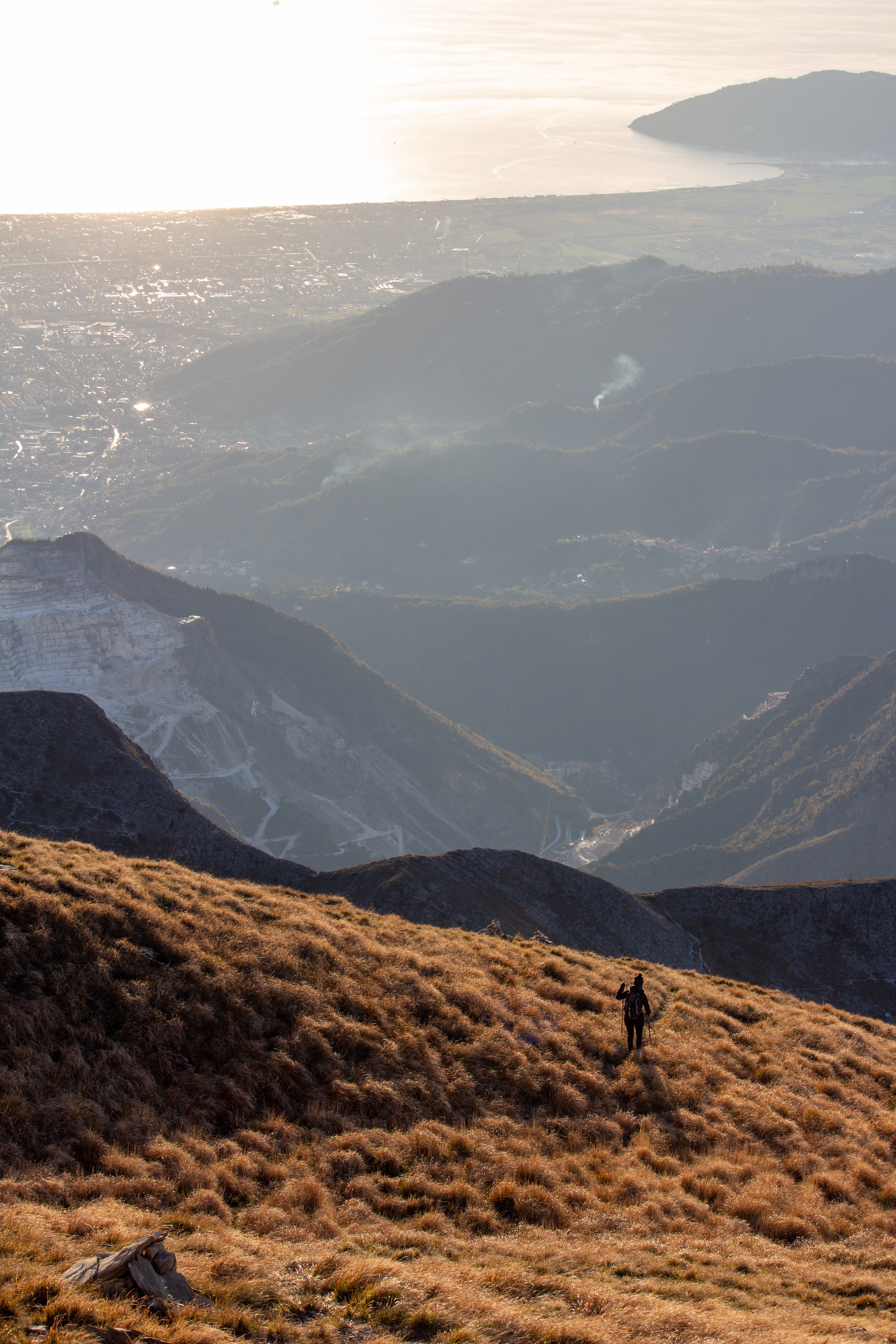 Escursione Alpi Apuane - Esperienza Trekking Toscana - Bioma Resort Experieces