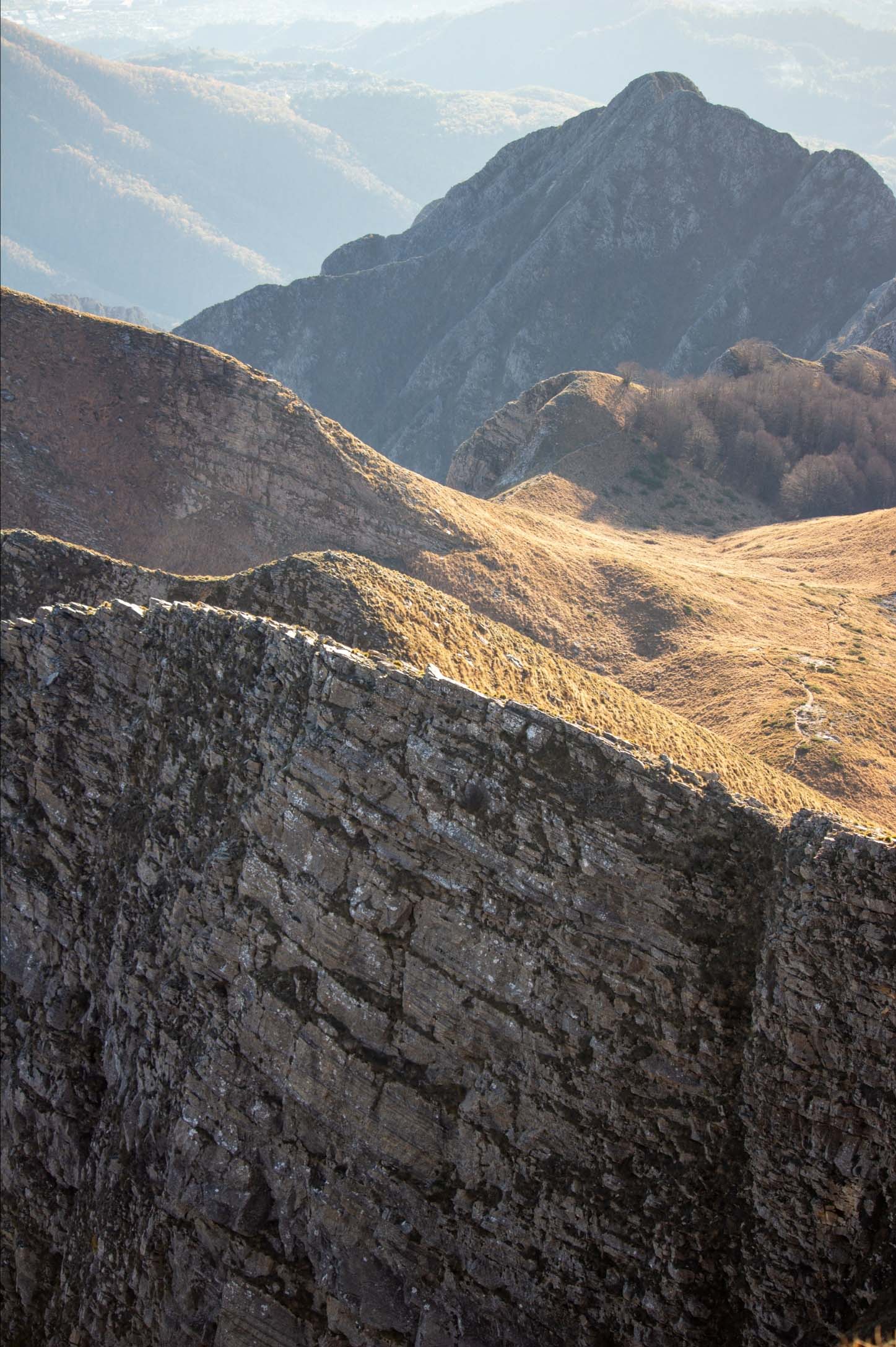 Montagne Rocciose delle Alpi Apuane - Monte Pisanino - Panorama Toscana